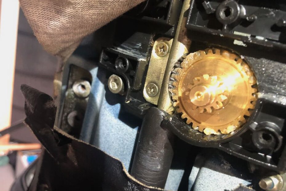 Messing Zahnräder tauschen Antrieb Targadach Porsche 944